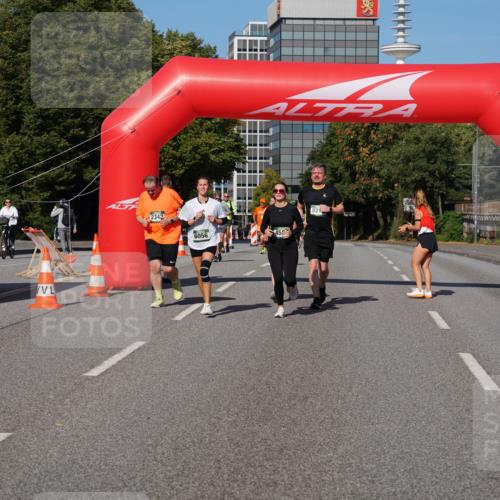 07.09.2025 - BARMER Alsterlauf Yannick Fuchs http://msf.ph/oto/8829120 07.09.2025 10:20:56 Laufen 2342, 6056 meine-sportfotos.de