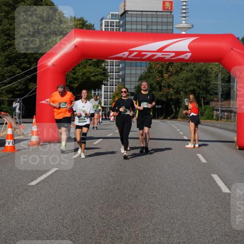 07.09.2025 - BARMER Alsterlauf Yannick Fuchs http://msf.ph/oto/8829122 07.09.2025 10:20:56 Laufen 2342, 6056, 8219 meine-sportfotos.de