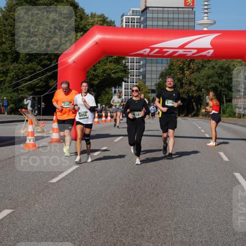 07.09.2025 - BARMER Alsterlauf Yannick Fuchs http://msf.ph/oto/8829123 07.09.2025 10:20:57 Laufen 2342, 6056, 58, 8219 meine-sportfotos.de