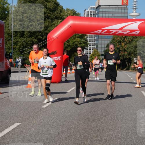 07.09.2025 - BARMER Alsterlauf Yannick Fuchs http://msf.ph/oto/8829125 07.09.2025 10:20:58 Laufen 6056, 4581, 8215 meine-sportfotos.de