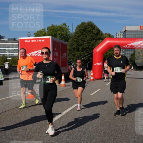 07.09.2025 - BARMER Alsterlauf Yannick Fuchs http://msf.ph/oto/8829137 07.09.2025 10:21:01 Laufen 234, 6056, 945, 458, 8219 meine-sportfotos.de