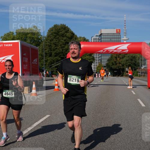 07.09.2025 - BARMER Alsterlauf Yannick Fuchs http://msf.ph/oto/8829140 07.09.2025 10:21:02 Laufen 4945, 8219 meine-sportfotos.de