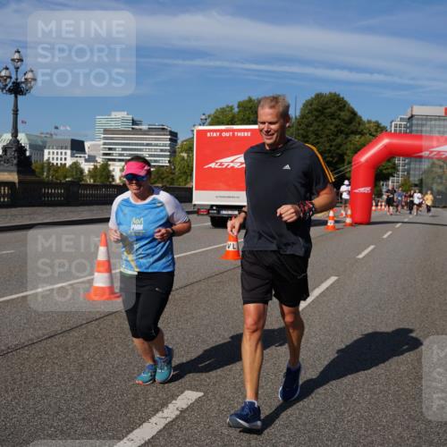 07.09.2025 - BARMER Alsterlauf Yannick Fuchs http://msf.ph/oto/8829161 07.09.2025 10:21:24 Laufen 15, 10, 17 meine-sportfotos.de