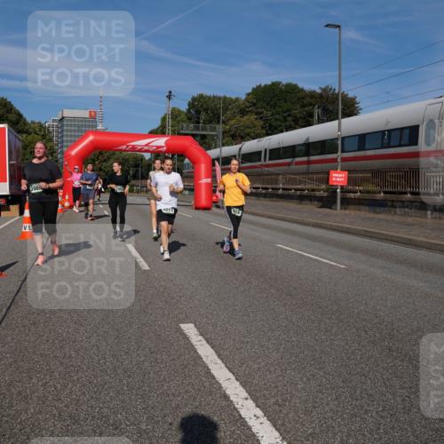 07.09.2025 - BARMER Alsterlauf Yannick Fuchs http://msf.ph/oto/8829167 07.09.2025 10:21:38 Laufen 3980, 4811, 16 meine-sportfotos.de