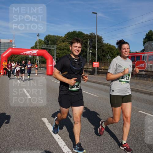 07.09.2025 - BARMER Alsterlauf Yannick Fuchs http://msf.ph/oto/8829187 07.09.2025 10:21:49 Laufen 295, 3293 meine-sportfotos.de
