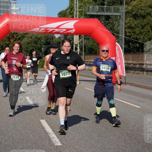 07.09.2025 - BARMER Alsterlauf Yannick Fuchs http://msf.ph/oto/8829191 07.09.2025 10:21:52 Laufen 4713, 83, 2119, 25, 25, 5439, 1071 meine-sportfotos.de