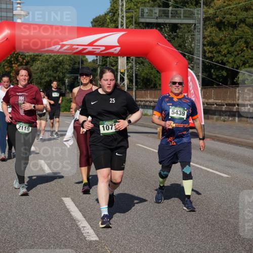 07.09.2025 - BARMER Alsterlauf Yannick Fuchs http://msf.ph/oto/8829192 07.09.2025 10:21:52 Laufen 4713, 4579, 2119, 25, 25, 107, 5439 meine-sportfotos.de