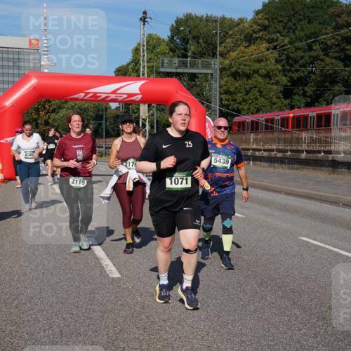 07.09.2025 - BARMER Alsterlauf Yannick Fuchs http://msf.ph/oto/8829195 07.09.2025 10:21:53 Laufen 4713, 8309, 2119, 25, 1071, 5439 meine-sportfotos.de