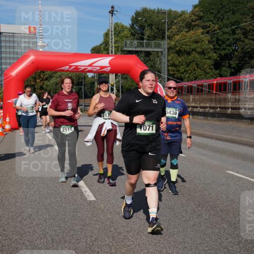 07.09.2025 - BARMER Alsterlauf Yannick Fuchs http://msf.ph/oto/8829196 07.09.2025 10:21:53 Laufen 4713, 3300, 2119, 25, 5439, 2179, 1071 meine-sportfotos.de