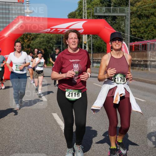 07.09.2025 - BARMER Alsterlauf Yannick Fuchs http://msf.ph/oto/8829197 07.09.2025 10:21:54 Laufen 40, 1, 83, 4858, 4713, 4469, 2179, 136, 2119, 5439 meine-sportfotos.de