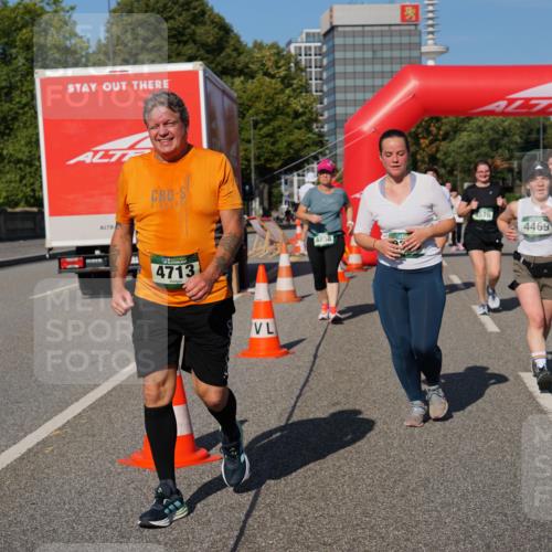 07.09.2025 - BARMER Alsterlauf Yannick Fuchs http://msf.ph/oto/8829203 07.09.2025 10:21:56 Laufen 40, 1, 4713, 4858, 576, 4469 meine-sportfotos.de