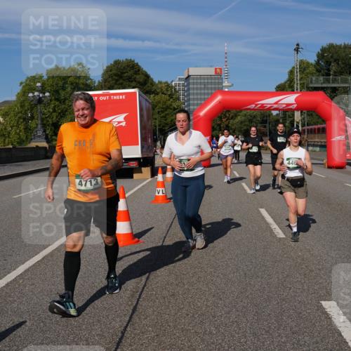 07.09.2025 - BARMER Alsterlauf Yannick Fuchs http://msf.ph/oto/8829206 07.09.2025 10:21:57 Laufen 40, 18, 4713, 5347, 576, 4579, 446 meine-sportfotos.de