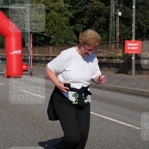 07.09.2025 - BARMER Alsterlauf Yannick Fuchs http://msf.ph/oto/8829237 07.09.2025 10:22:24 Laufen 2 meine-sportfotos.de