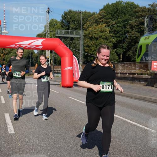 07.09.2025 - BARMER Alsterlauf Yannick Fuchs http://msf.ph/oto/8829257 07.09.2025 10:22:35 Laufen 4144, 4143, 6171 meine-sportfotos.de