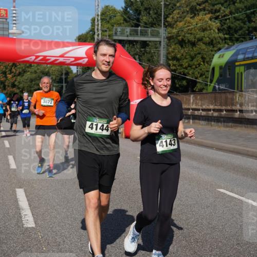 07.09.2025 - BARMER Alsterlauf Yannick Fuchs http://msf.ph/oto/8829263 07.09.2025 10:22:37 Laufen 3872, 4144, 4143 meine-sportfotos.de