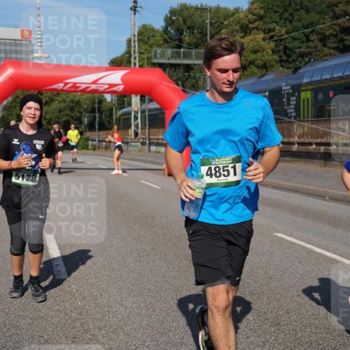 07.09.2025 - BARMER Alsterlauf Yannick Fuchs http://msf.ph/oto/8829280 07.09.2025 10:22:46 Laufen 5128, 136, 4851, 6301 meine-sportfotos.de