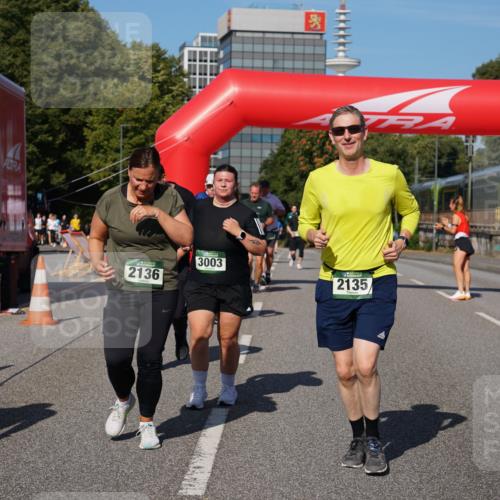 07.09.2025 - BARMER Alsterlauf Yannick Fuchs http://msf.ph/oto/8829302 07.09.2025 10:22:59 Laufen 2136, 3003, 1834, 2135 meine-sportfotos.de