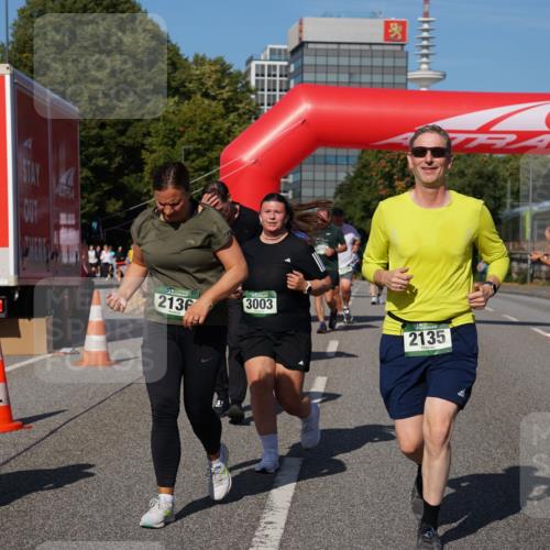 07.09.2025 - BARMER Alsterlauf Yannick Fuchs http://msf.ph/oto/8829304 07.09.2025 10:22:59 Laufen 2136, 3003, 2135 meine-sportfotos.de