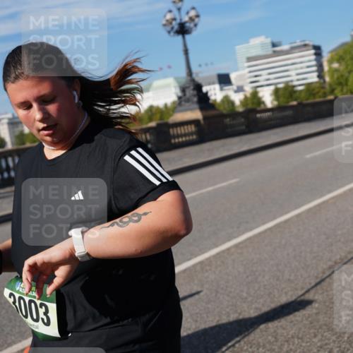 07.09.2025 - BARMER Alsterlauf Yannick Fuchs http://msf.ph/oto/8829313 07.09.2025 10:23:03 Laufen 3003 meine-sportfotos.de
