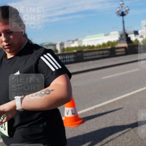 07.09.2025 - BARMER Alsterlauf Yannick Fuchs http://msf.ph/oto/8829315 07.09.2025 10:23:04 Laufen 60 meine-sportfotos.de