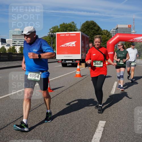 07.09.2025 - BARMER Alsterlauf Yannick Fuchs http://msf.ph/oto/8829321 07.09.2025 10:23:06 Laufen 4994, 2441, 5097, 2239 meine-sportfotos.de