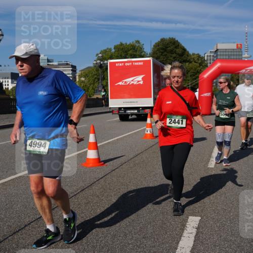 07.09.2025 - BARMER Alsterlauf Yannick Fuchs http://msf.ph/oto/8829323 07.09.2025 10:23:06 Laufen 4994, 2441, 509, 2239 meine-sportfotos.de