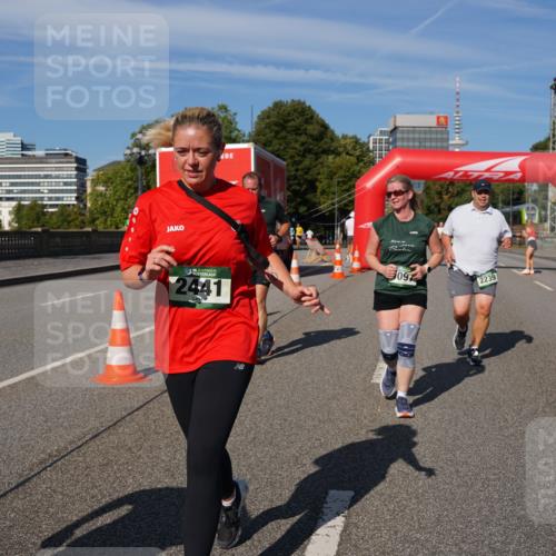 07.09.2025 - BARMER Alsterlauf Yannick Fuchs http://msf.ph/oto/8829324 07.09.2025 10:23:07 Laufen 36, 2441, 09, 2239 meine-sportfotos.de