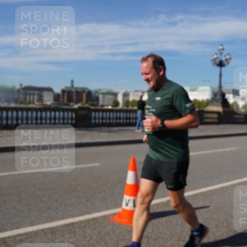 07.09.2025 - BARMER Alsterlauf Yannick Fuchs http://msf.ph/oto/8829335 07.09.2025 10:23:09 Laufen  meine-sportfotos.de