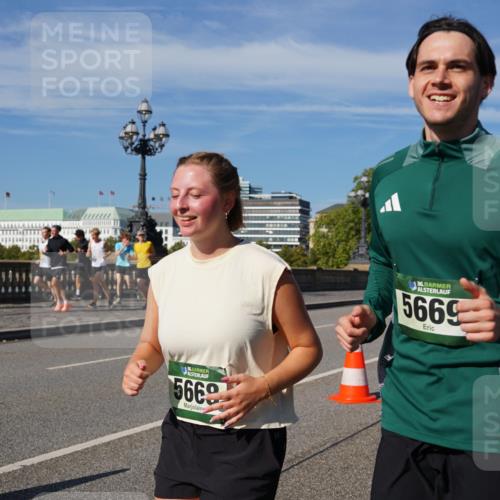 07.09.2025 - BARMER Alsterlauf Yannick Fuchs http://msf.ph/oto/8829338 07.09.2025 10:23:22 Laufen 5660, 36, 5669 meine-sportfotos.de