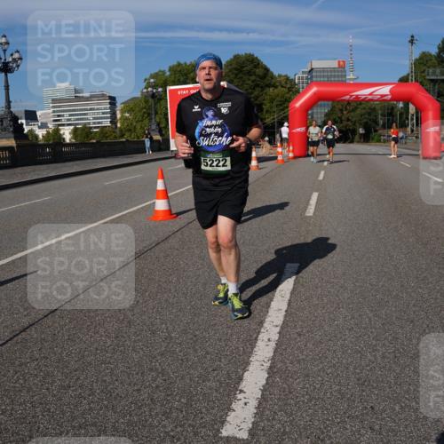 07.09.2025 - BARMER Alsterlauf Yannick Fuchs http://msf.ph/oto/8829341 07.09.2025 10:23:34 Laufen 10, 5222 meine-sportfotos.de