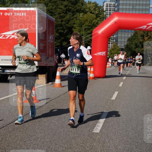 07.09.2025 - BARMER Alsterlauf Yannick Fuchs http://msf.ph/oto/8829344 07.09.2025 10:23:40 Laufen 611, 6111 meine-sportfotos.de