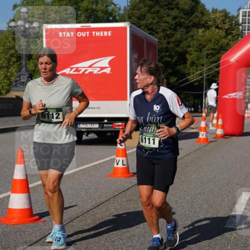 07.09.2025 - BARMER Alsterlauf Yannick Fuchs http://msf.ph/oto/8829346 07.09.2025 10:23:41 Laufen 6112, 6111 meine-sportfotos.de