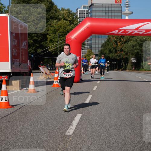07.09.2025 - BARMER Alsterlauf Yannick Fuchs http://msf.ph/oto/8829358 07.09.2025 10:23:53 Laufen 2714 meine-sportfotos.de