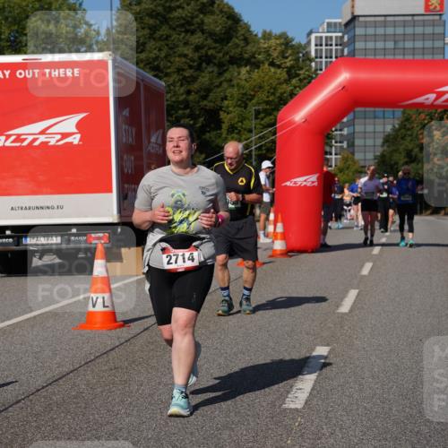 07.09.2025 - BARMER Alsterlauf Yannick Fuchs http://msf.ph/oto/8829361 07.09.2025 10:23:55 Laufen 2714, 13642 meine-sportfotos.de