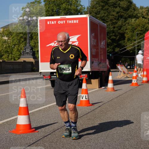 07.09.2025 - BARMER Alsterlauf Yannick Fuchs http://msf.ph/oto/8829363 07.09.2025 10:23:58 Laufen 4, 5985, 553, 354 meine-sportfotos.de