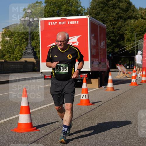 07.09.2025 - BARMER Alsterlauf Yannick Fuchs http://msf.ph/oto/8829364 07.09.2025 10:23:58 Laufen 5985 meine-sportfotos.de