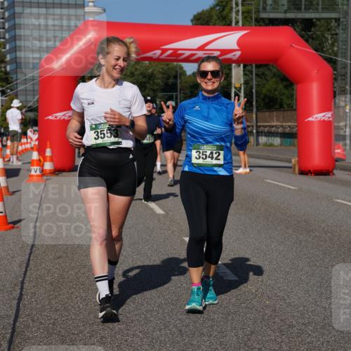 07.09.2025 - BARMER Alsterlauf Yannick Fuchs http://msf.ph/oto/8829370 07.09.2025 10:24:05 Laufen 3553, 457, 3542 meine-sportfotos.de