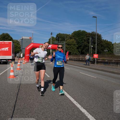 07.09.2025 - BARMER Alsterlauf Yannick Fuchs http://msf.ph/oto/8829374 07.09.2025 10:24:06 Laufen 3553, 3542 meine-sportfotos.de