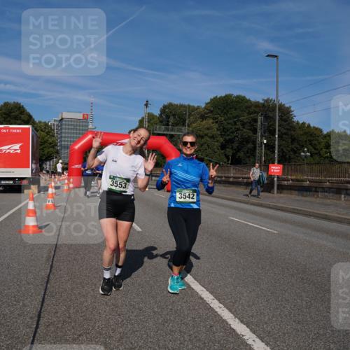 07.09.2025 - BARMER Alsterlauf Yannick Fuchs http://msf.ph/oto/8829376 07.09.2025 10:24:06 Laufen 3553, 3542 meine-sportfotos.de