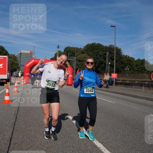07.09.2025 - BARMER Alsterlauf Yannick Fuchs http://msf.ph/oto/8829377 07.09.2025 10:24:07 Laufen 3553, 3542 meine-sportfotos.de