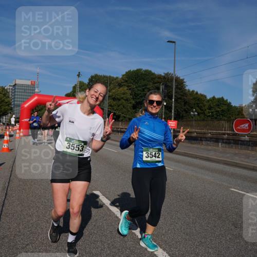 07.09.2025 - BARMER Alsterlauf Yannick Fuchs http://msf.ph/oto/8829379 07.09.2025 10:24:07 Laufen 3553, 3542 meine-sportfotos.de