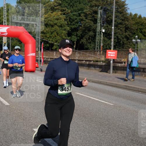 07.09.2025 - BARMER Alsterlauf Yannick Fuchs http://msf.ph/oto/8829384 07.09.2025 10:24:10 Laufen 4000, 4004, 468, 4201, 36, 3457 meine-sportfotos.de