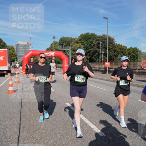 07.09.2025 - BARMER Alsterlauf Yannick Fuchs http://msf.ph/oto/8829403 07.09.2025 10:24:15 Laufen 4804, 4688, 4689 meine-sportfotos.de