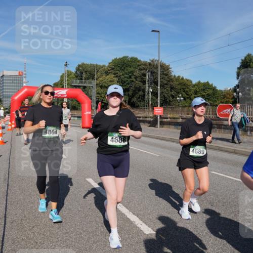 07.09.2025 - BARMER Alsterlauf Yannick Fuchs http://msf.ph/oto/8829404 07.09.2025 10:24:15 Laufen 4804, 4688, 4689 meine-sportfotos.de
