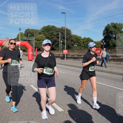 07.09.2025 - BARMER Alsterlauf Yannick Fuchs http://msf.ph/oto/8829405 07.09.2025 10:24:15 Laufen 4804, 4688, 4689 meine-sportfotos.de