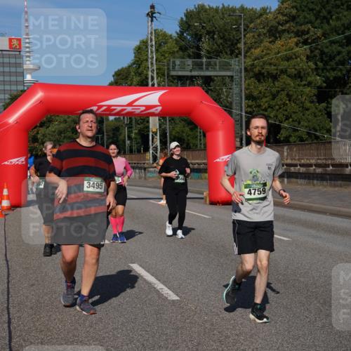 07.09.2025 - BARMER Alsterlauf Yannick Fuchs http://msf.ph/oto/8829412 07.09.2025 10:24:17 Laufen 3495, 4759, 101 meine-sportfotos.de