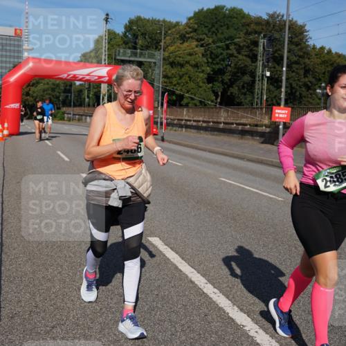 07.09.2025 - BARMER Alsterlauf Yannick Fuchs http://msf.ph/oto/8829418 07.09.2025 10:24:23 Laufen 40, 2485 meine-sportfotos.de