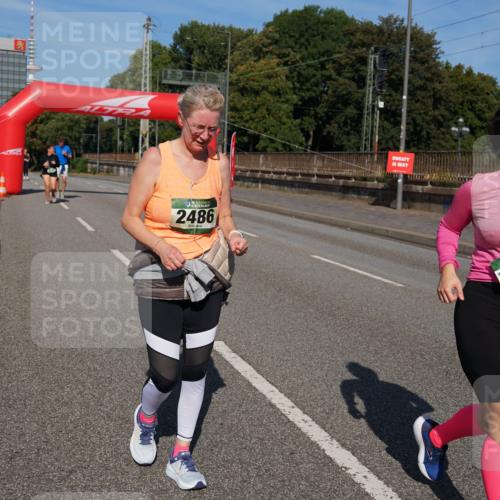 07.09.2025 - BARMER Alsterlauf Yannick Fuchs http://msf.ph/oto/8829419 07.09.2025 10:24:23 Laufen 6, 2486 meine-sportfotos.de