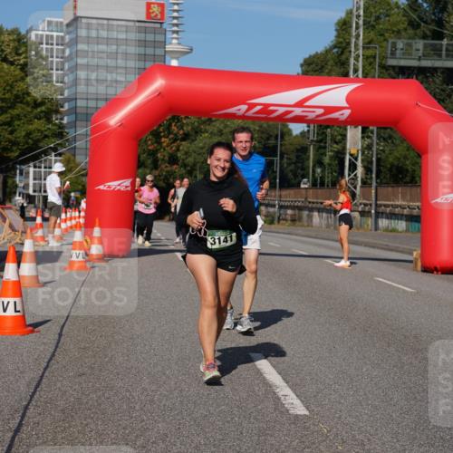 07.09.2025 - BARMER Alsterlauf Yannick Fuchs http://msf.ph/oto/8829422 07.09.2025 10:24:28 Laufen 3141 meine-sportfotos.de