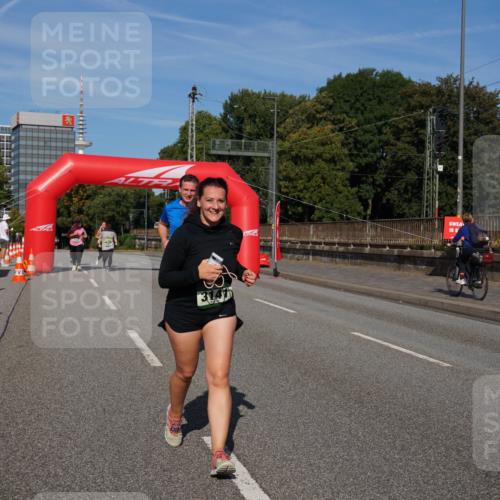 07.09.2025 - BARMER Alsterlauf Yannick Fuchs http://msf.ph/oto/8829429 07.09.2025 10:24:30 Laufen  meine-sportfotos.de